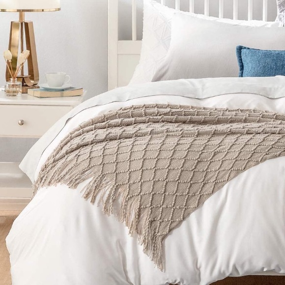 White Farmhouse Classic Chic Tassel Knit Throw Cozy Fringe Patterned Blanket - Picture 14 of 16